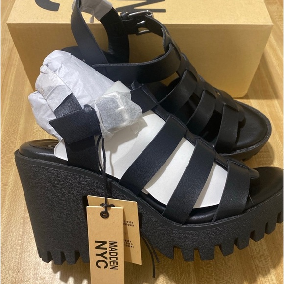 NYC Women's Genesis Block Heel Fisherman Sandals. NWT size 7 - Picture 7 of 11